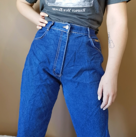 Vintage Denim - Ultra-Highrise Vintage Jeans